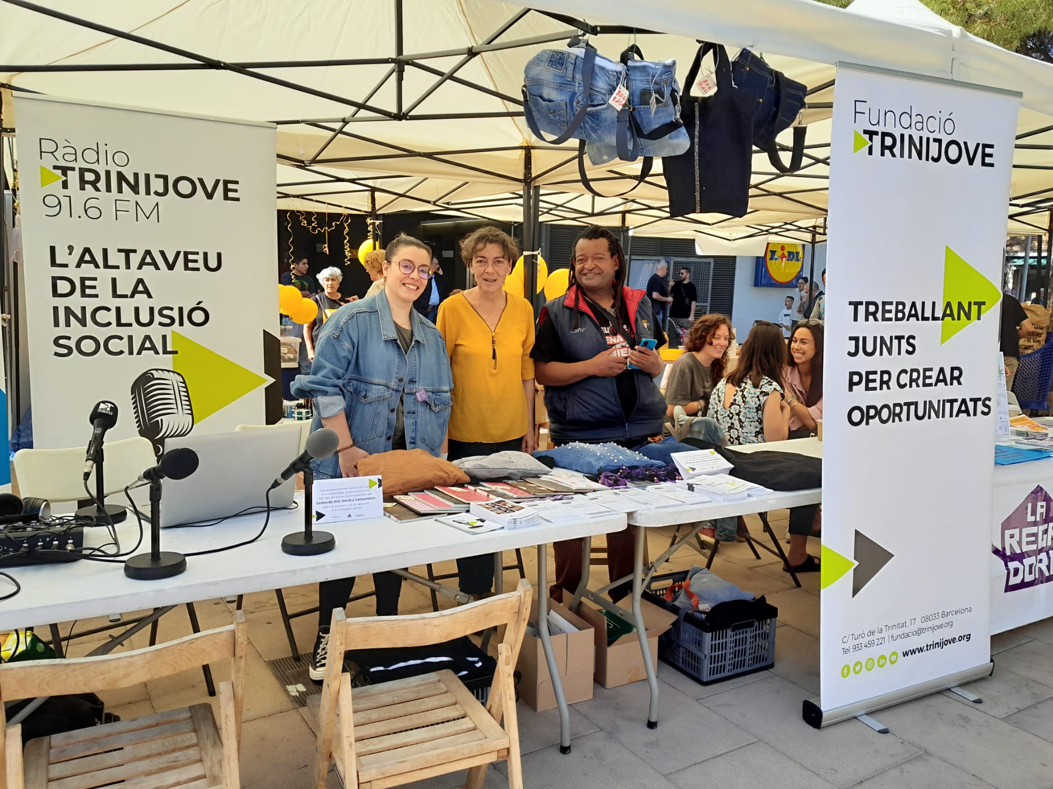 Kōme Ena - Hành trình nghệ thuật độc đáo và dấu ấn đậm nét trong thế giới sáng tạo